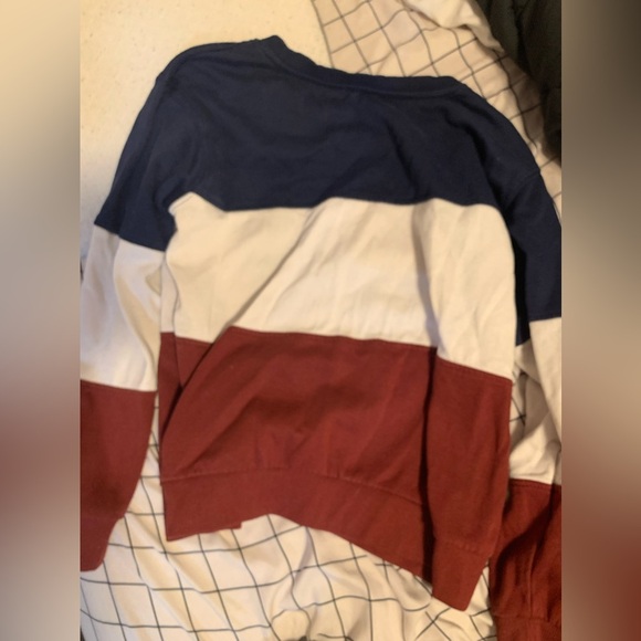 Giant Tiger MyStyle Colour Block Crew Neck Sweatshirt, Size Women’s M - Picture 4 of 4